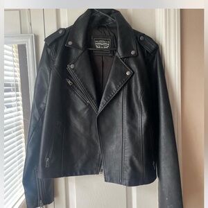 Levi's Women's Classic Black Leather Jacket